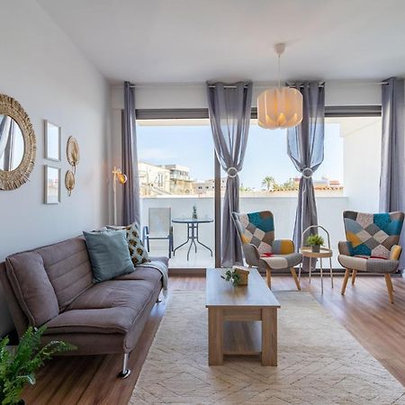 Livia Studio Apartment In Larnaca Buitenkant foto